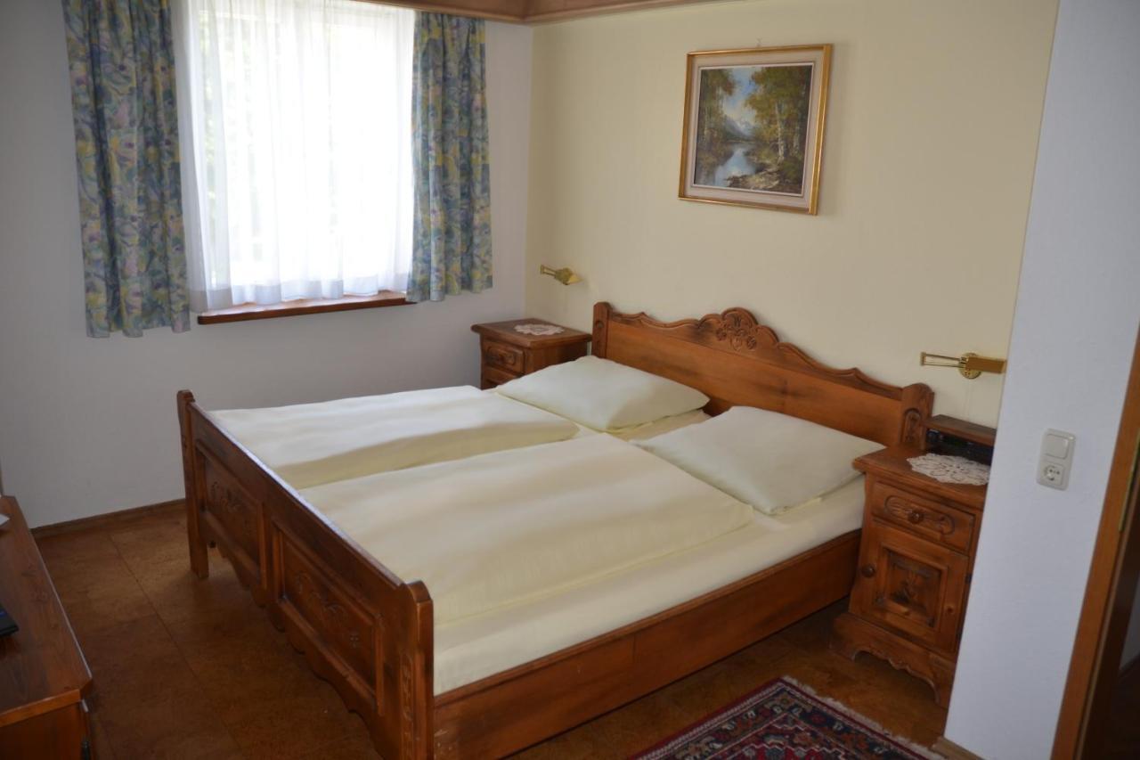 Hotel Das Schloessl Бад-Тольц Номер фото