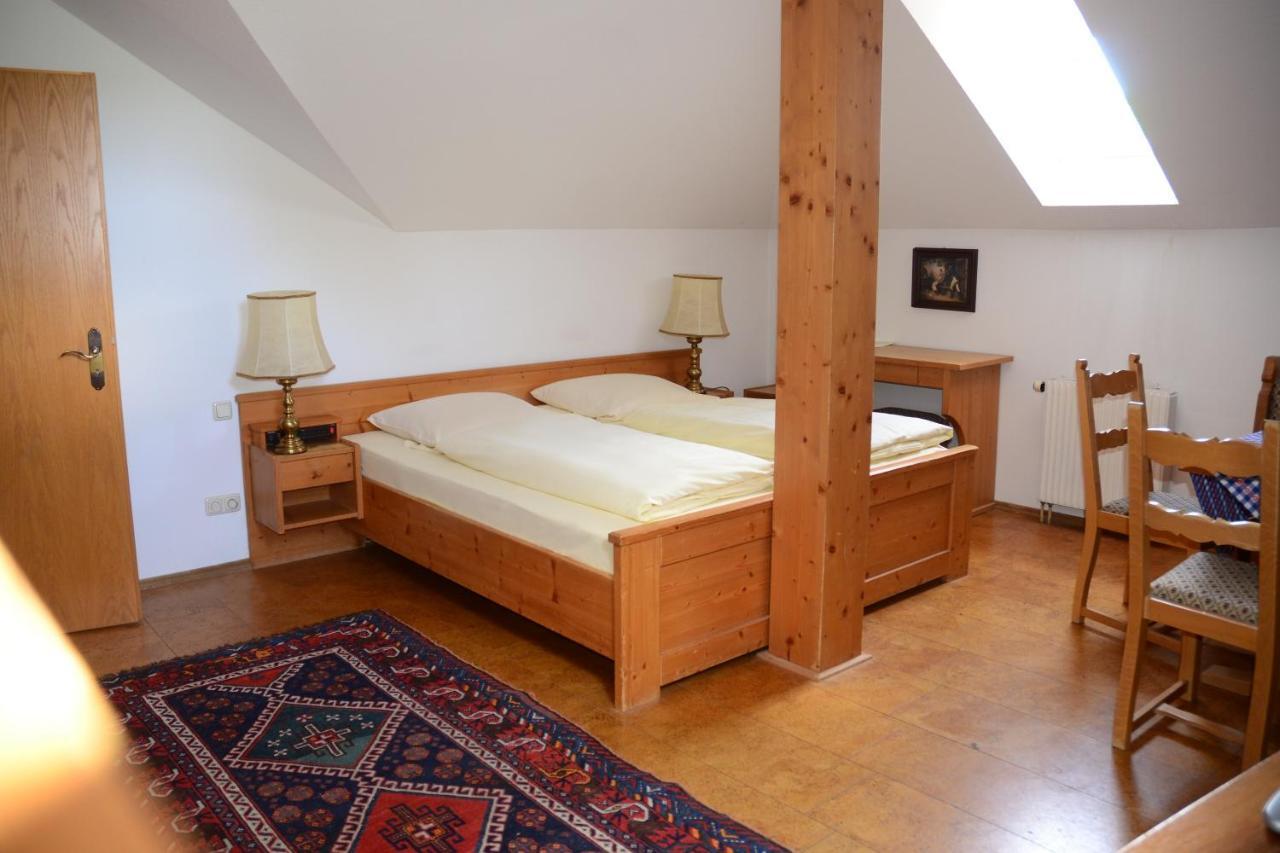 Hotel Das Schloessl Бад-Тольц Номер фото
